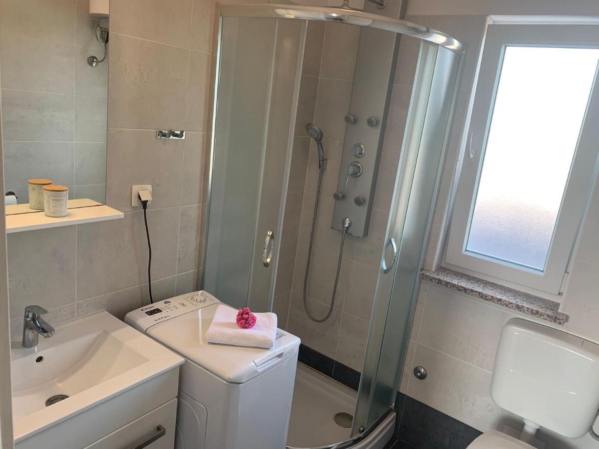 Apartamento Luna Pula Exterior foto