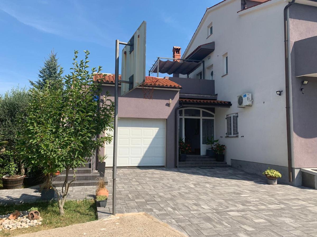 Apartamento Luna Pula Exterior foto