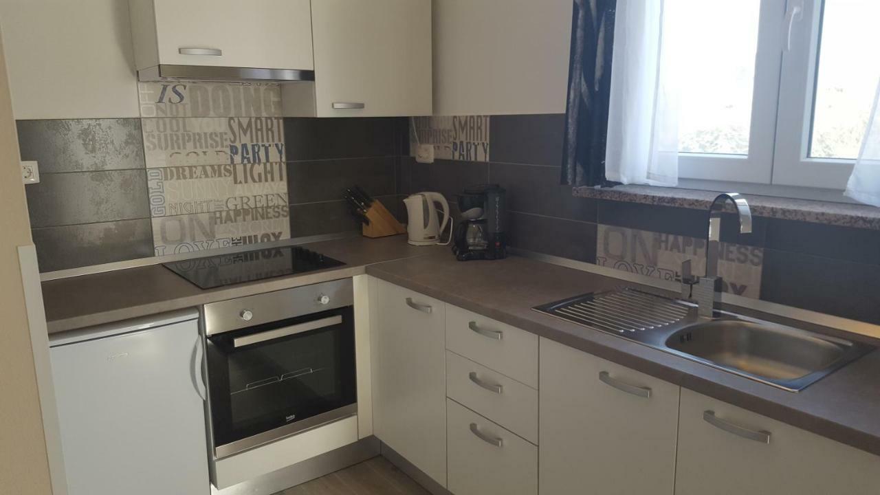 Apartamento Luna Pula Exterior foto